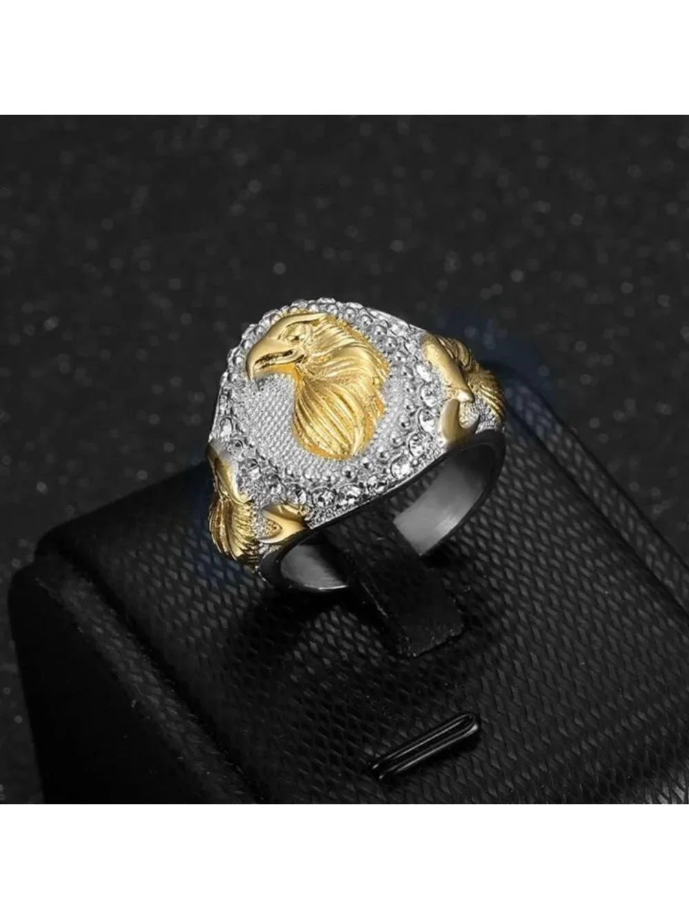 Stylish Stainless Steel Eagle Head Gold Ring for Men & Women - Hip Hop Jewelry